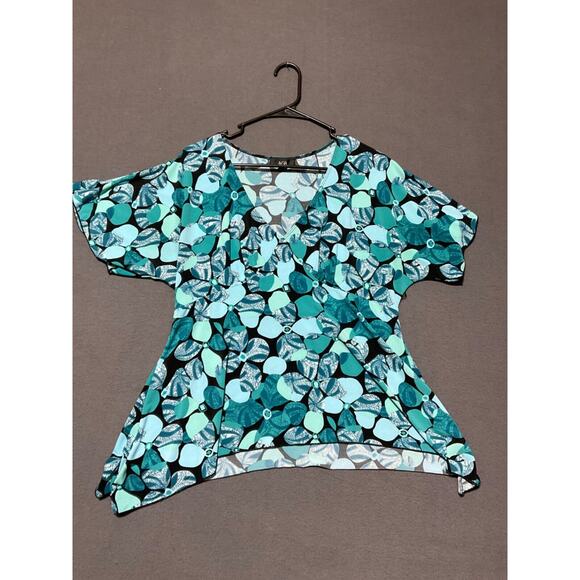 AGB Women’s V-Neck Floral Top Blue Black Print Asymmetric 1X (no size tag) - Picture 1 of 5